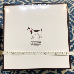 Coach boxes pets empty large box has damage back